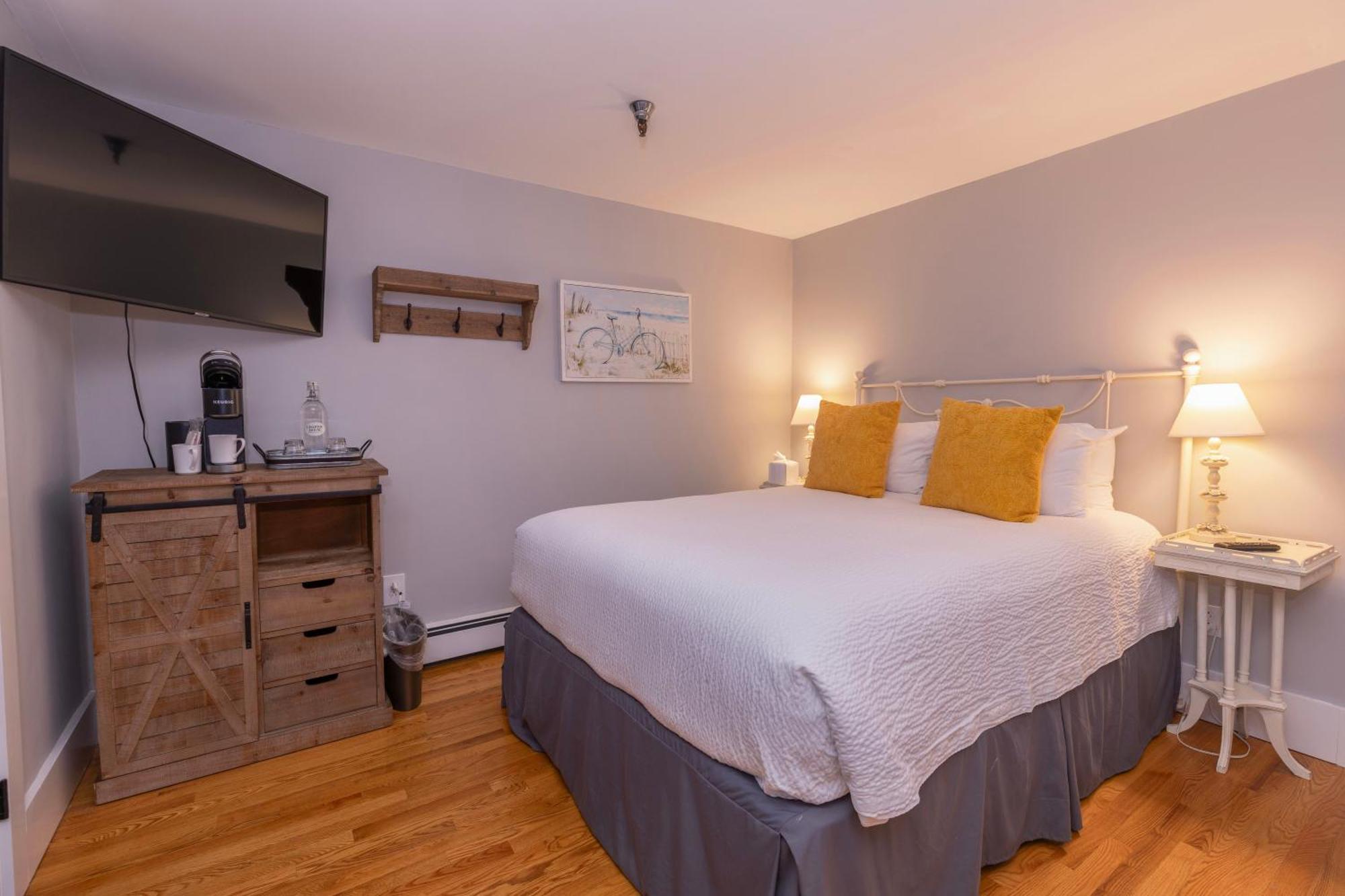 Inn Chapter House Yarmouth Port